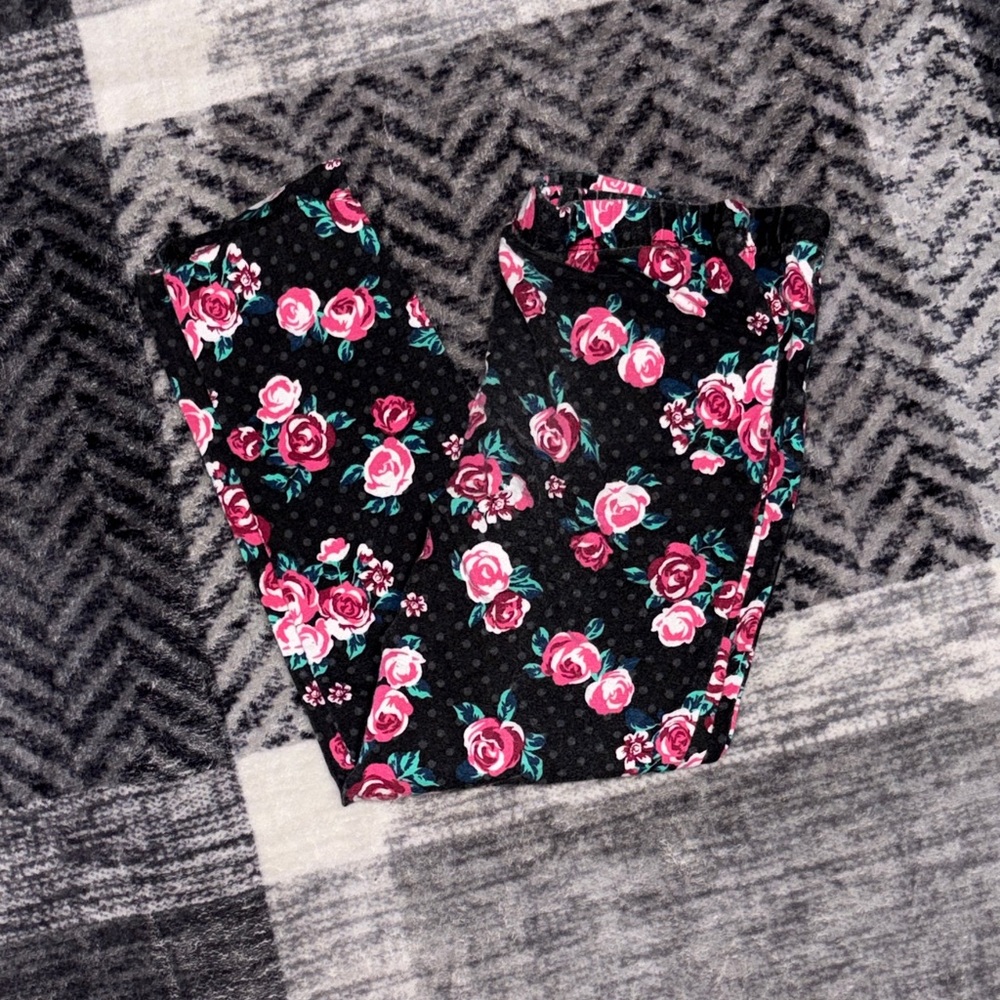 💰Faded Glory Kids Leggings - Black with Pink Roses
